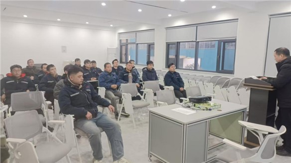 2025年“華鋁夜?！痹俣葐⒊蹋? title=